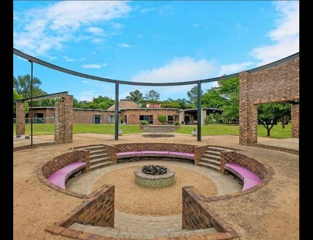 FARM FOR SALE IN CHARTWELL A.H.